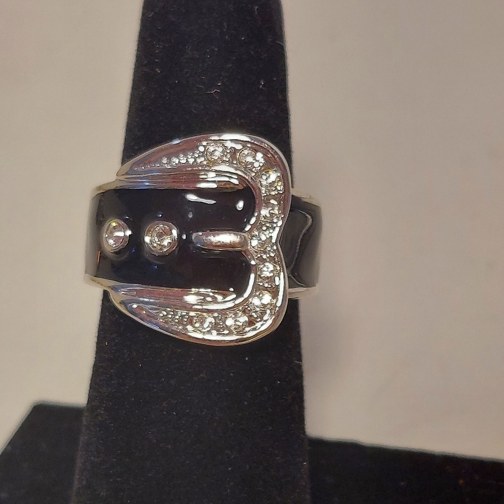 Vtg Camille Lucie Buckle Ring Signed Black & Silver Tone Estate Jewelry Sz 6